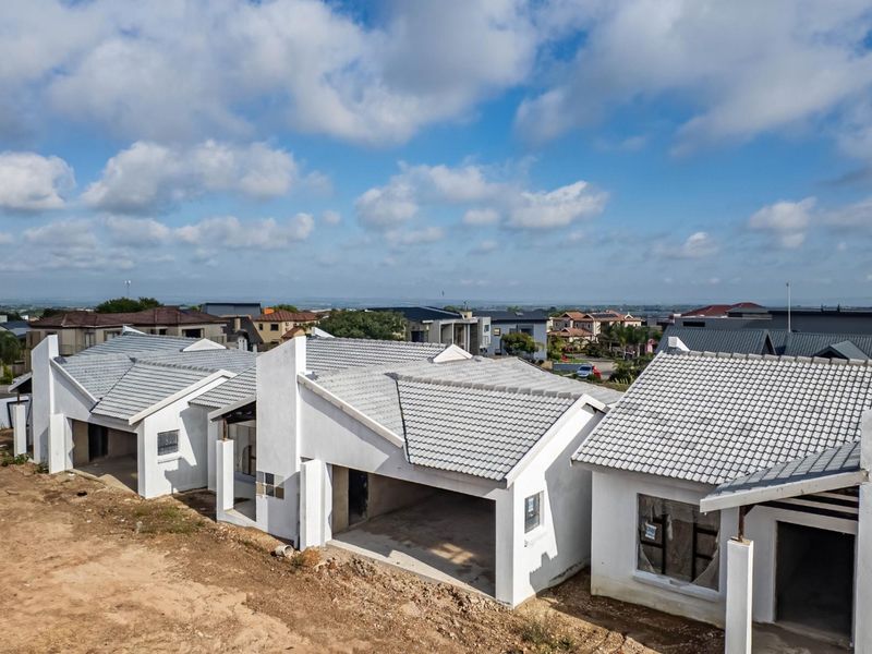 FOR SALE | New Townhouse Units under construction in Bendor Estate. - Photo 1