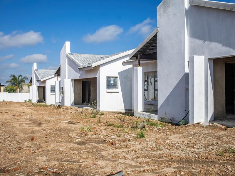 FOR SALE | New Townhouse Units under construction in Bendor Estate. - Photo 8