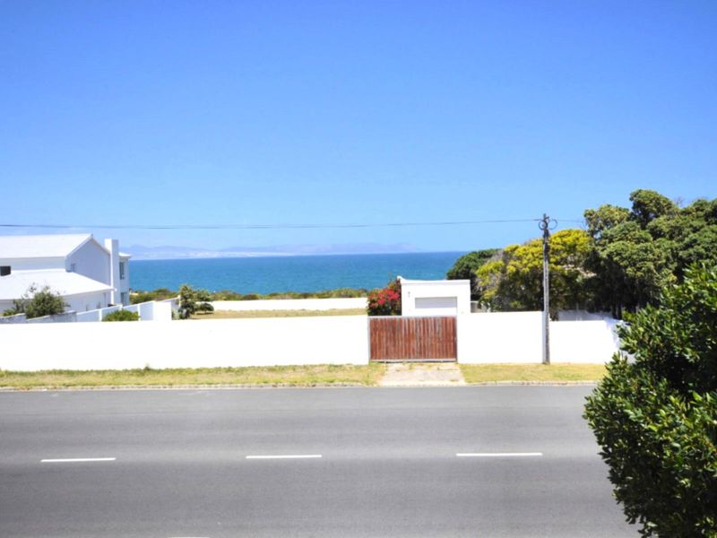 House Under Offer in Westcliff Hermanus Western Cape - Photo 2