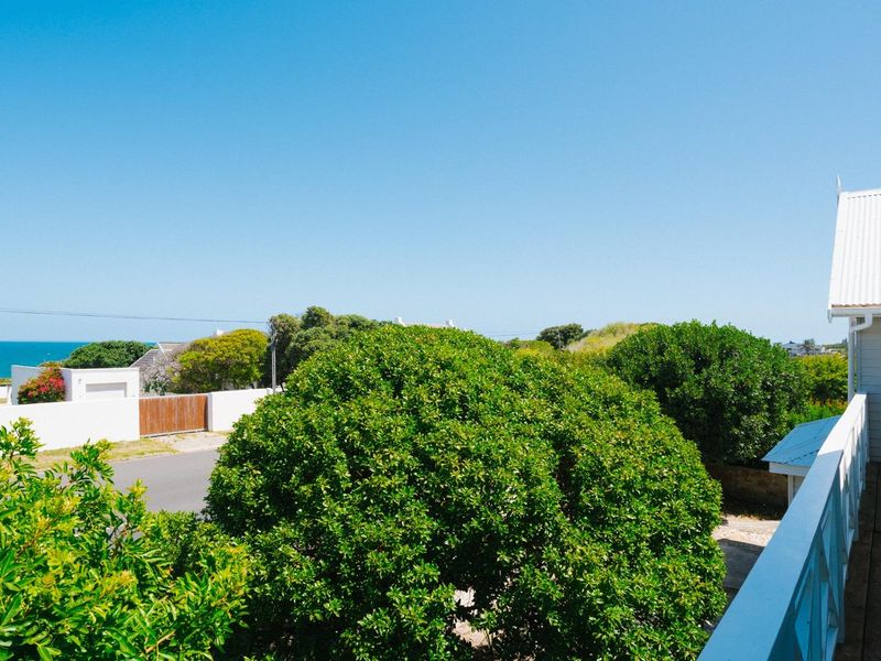 House Under Offer in Westcliff Hermanus Western Cape - Photo 3