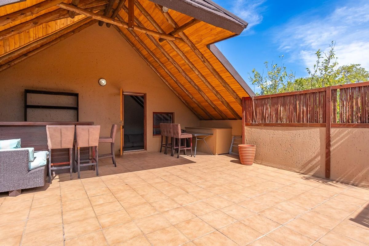 2 Bed Loft Unit with Perfect Sunset Views - Photo 4