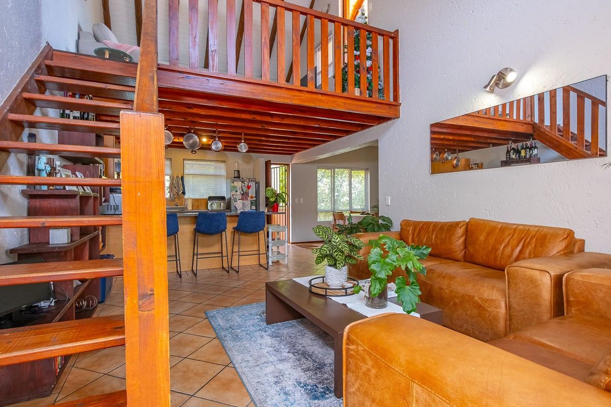 2 Bed Loft Unit with Perfect Sunset Views - Photo 5