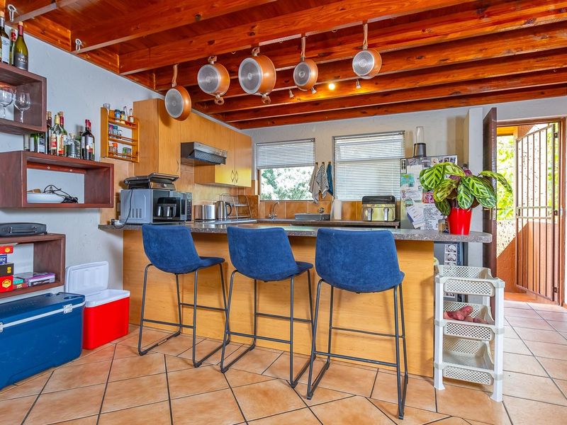 2 Bed Loft Unit with Perfect Sunset Views - Photo 9