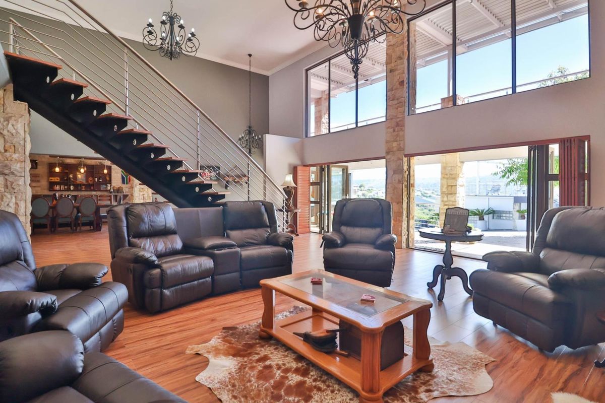 Where Luxury Meets Serenity - Photo 5