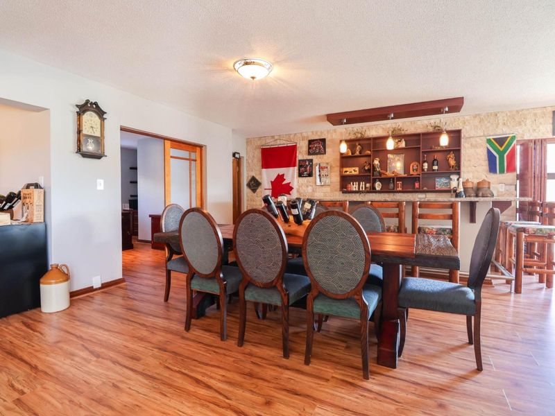 Where Luxury Meets Serenity - Photo 10