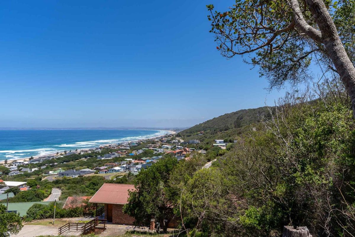 Large stand with breathtaking sea views - Photo 4