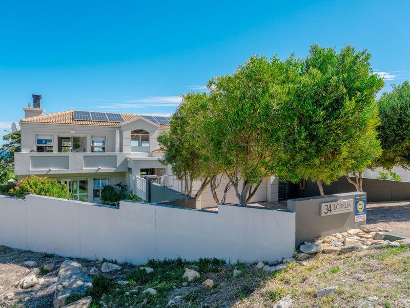 Luxury Living with Breathtaking Mountain and Ocean Views in Berghof Estate - Photo 3