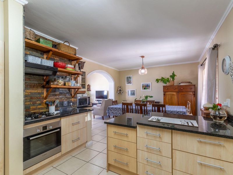 Elevated Living with Mountain Views in Peaceful Fraaiuitsig - Photo 3