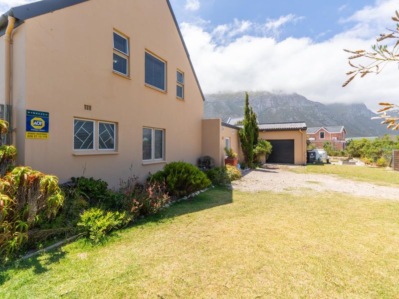 Looking for a house with Air B and B Potential? Betty's Bay - Photo 4