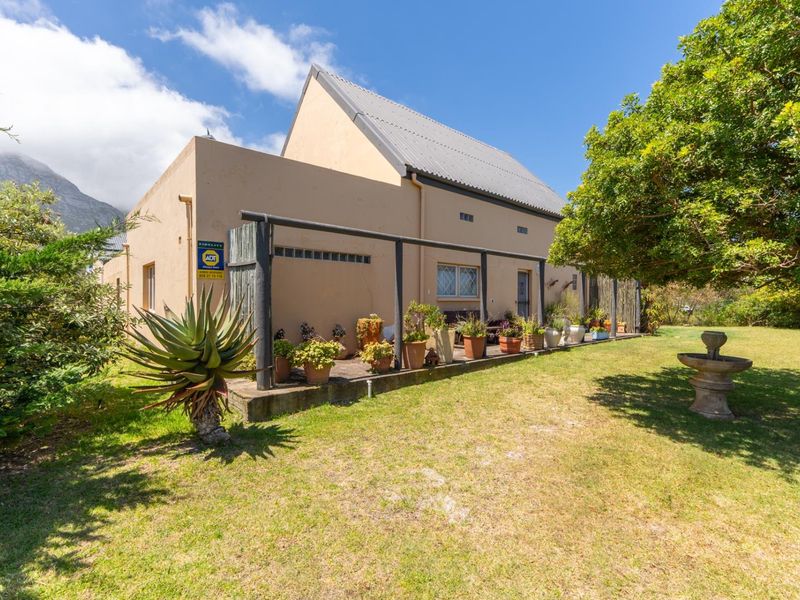 Looking for a house with Air B and B Potential? Betty's Bay - Photo 10