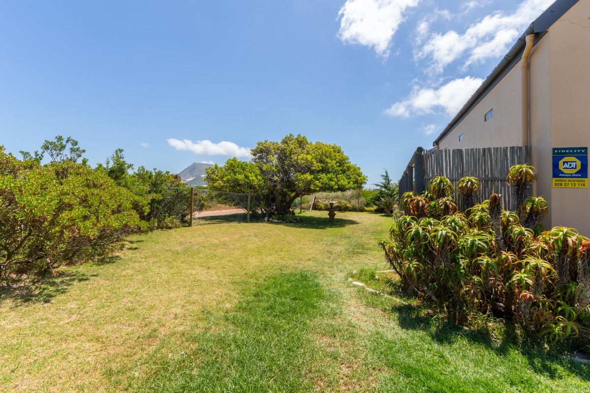 Looking for a house with Air B and B Potential? Betty's Bay - Photo 5