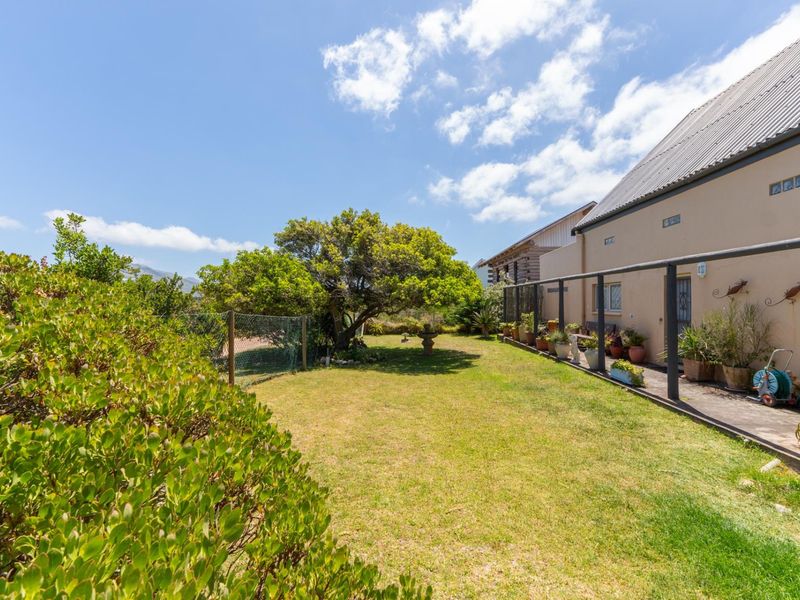 Looking for a house with Air B and B Potential? Betty's Bay - Photo 7