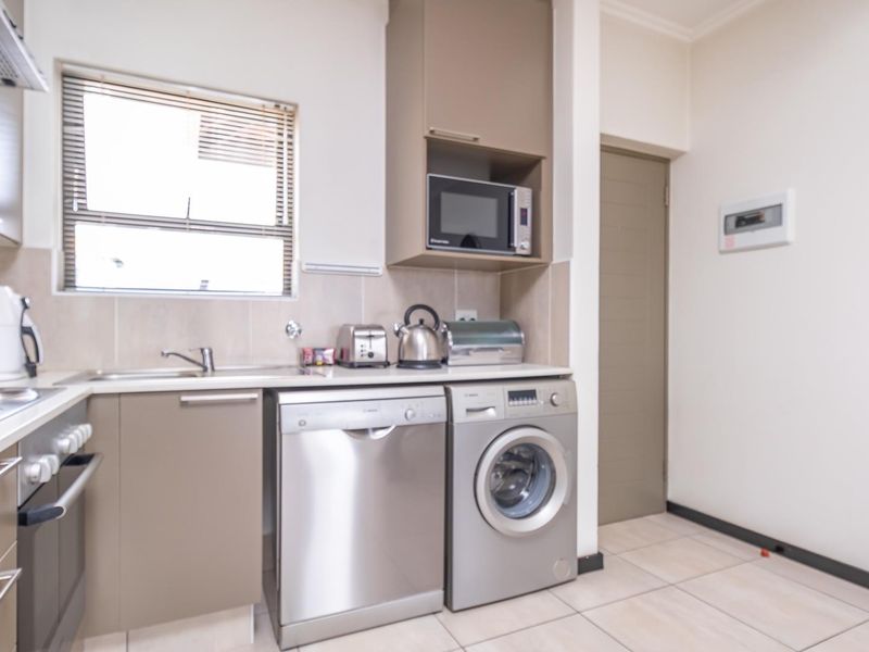 Immediate Returns - Tenanted 1-Bed in Barbeque Downs - Photo 4