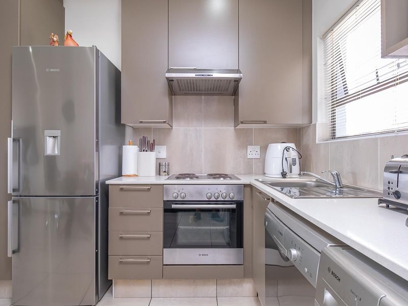 Immediate Returns - Tenanted 1-Bed in Barbeque Downs - Photo 5