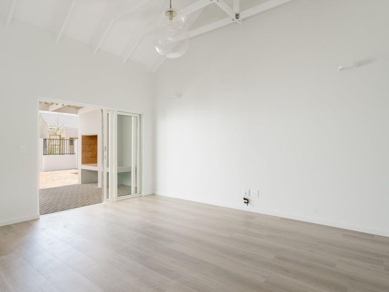 Newly built three bedroom home in Bergenhof Village - Photo 10