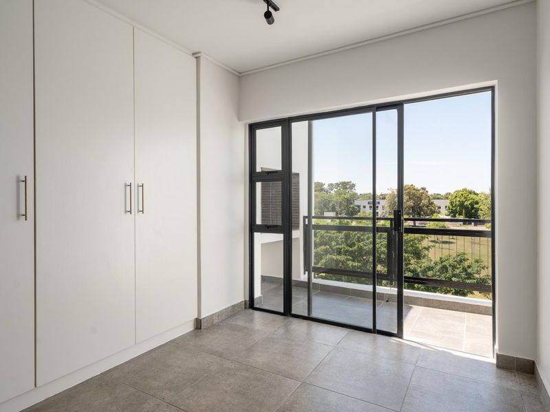 Safe and Secure Studio Apartment Available - Photo 8