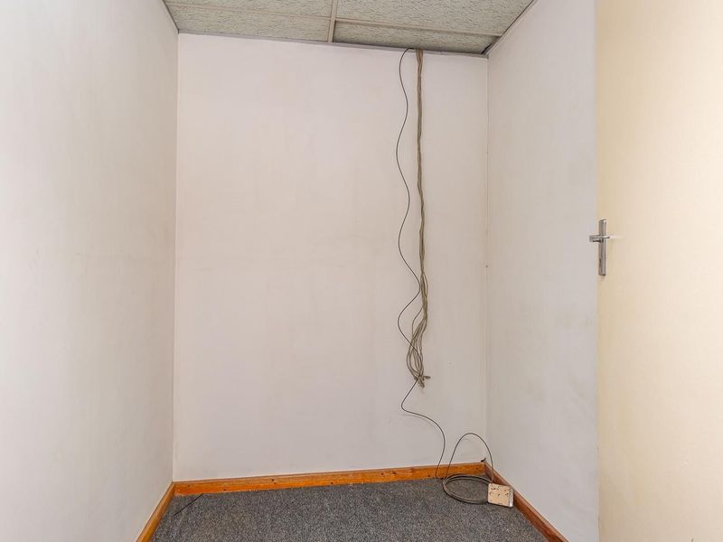 Expansive First-Floor Commercial Opportunity - Dual-Wing Layout - Photo 3