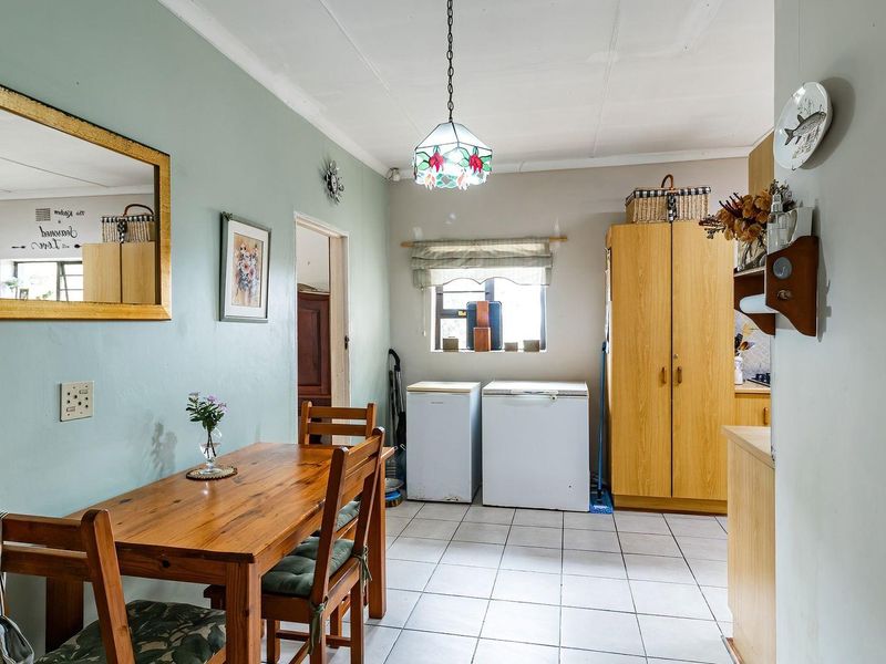 A Perfect Blend of Space and Peace - Photo 8