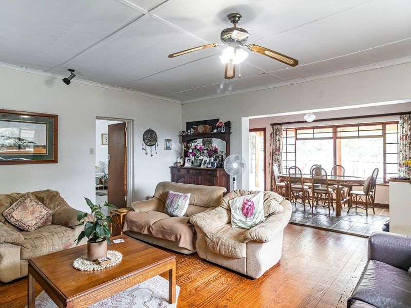 A Perfect Blend of Space and Peace - Photo 2