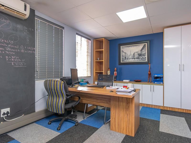 Prime Ground Floor Office Suite | Fully Tenanted Investment - Photo 9