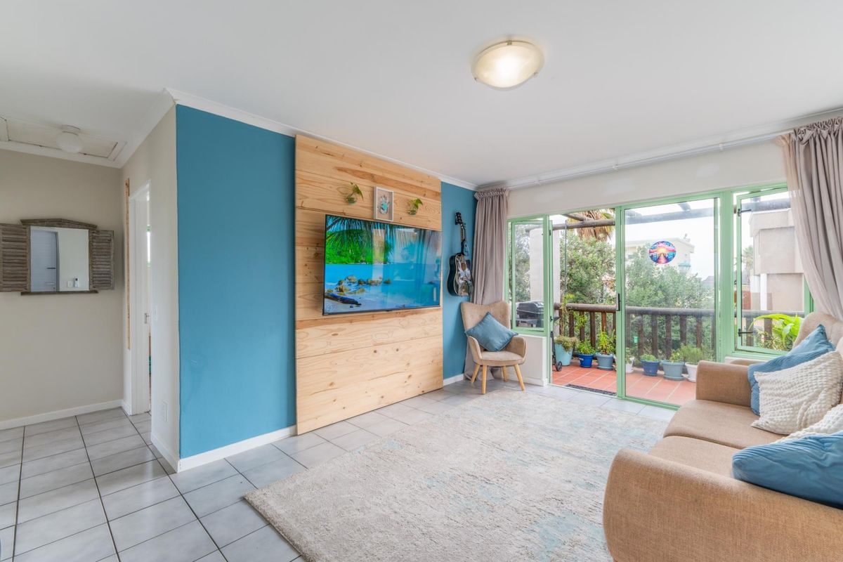 Apartment Under Offer in Greenways Golf Estate Strand - Photo 2