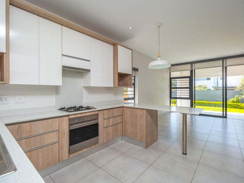 Townhouse Under Offer in Pinehaven Krugersdorp - Photo 4