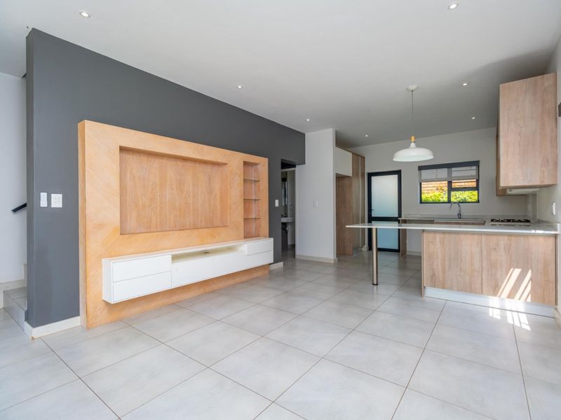 Townhouse Under Offer in Pinehaven Krugersdorp - Photo 10