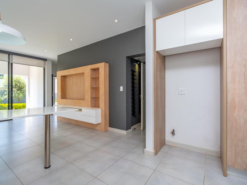 Townhouse Under Offer in Pinehaven Krugersdorp - Photo 9