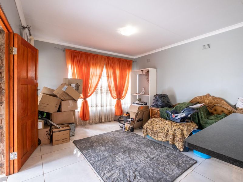 Recently Renovated 3-Bedroom Home in Howick West - Photo 8