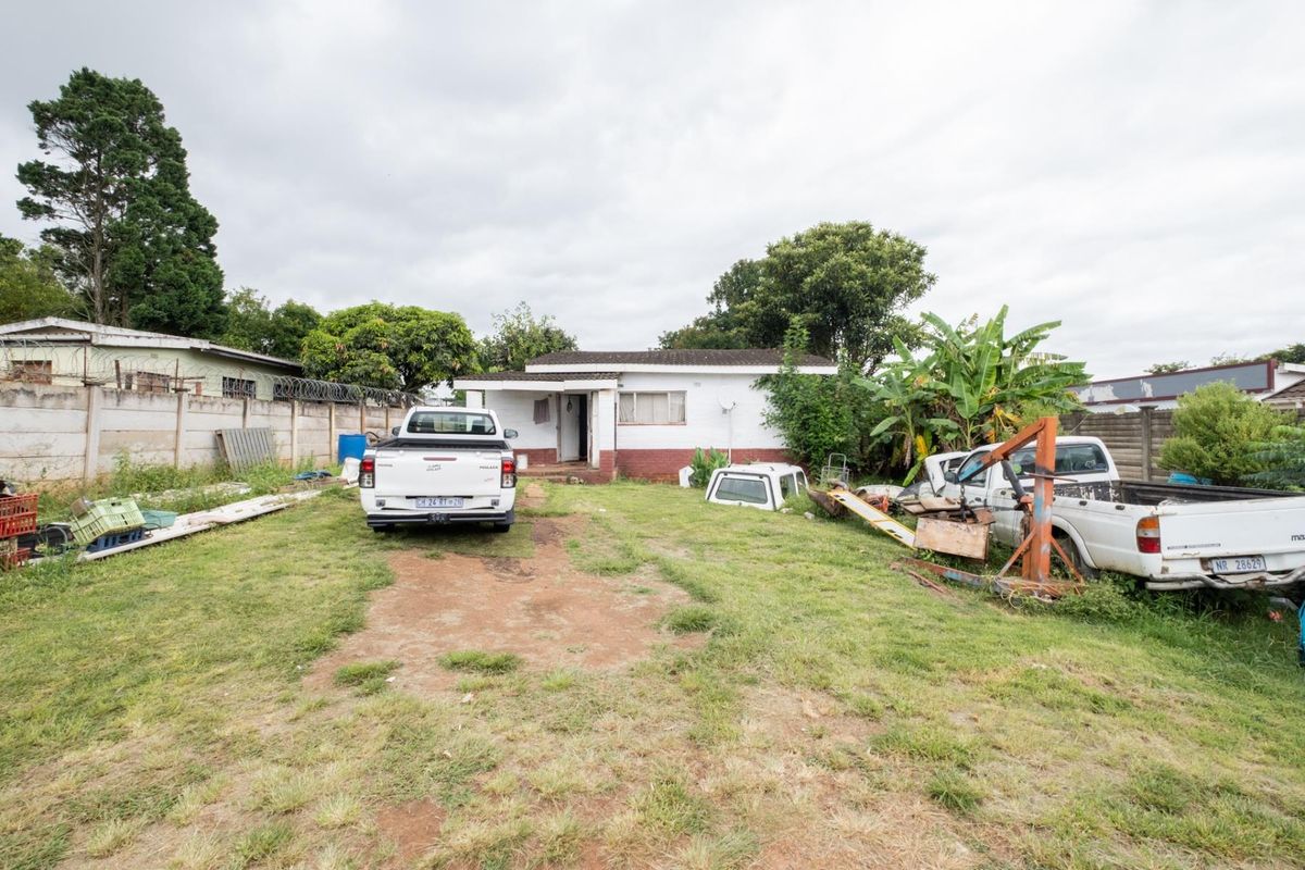 Recently Renovated 3-Bedroom Home in Howick West - Photo 4