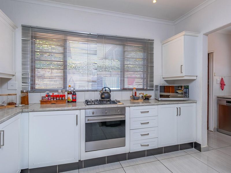 Your dream home awaits you - Photo 6