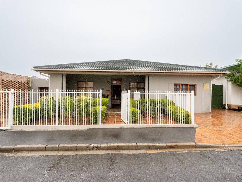 Two-Bedroom House To Let - Lochnerhof - Strand - Photo 2