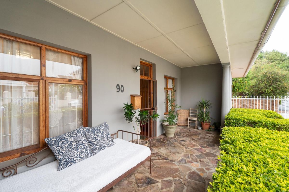 Two-Bedroom House To Let - Lochnerhof - Strand - Photo 4