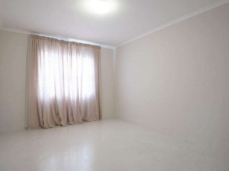 Three-Bedroom House To Let - Canwick - Somerset West - Photo 10