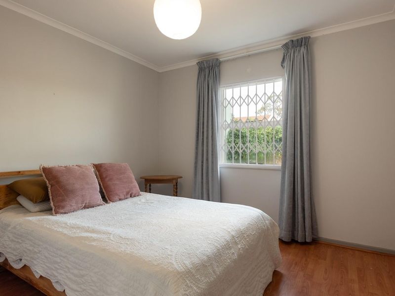 Three-Bedroom House To Let - Canwick - Somerset West - Photo 9