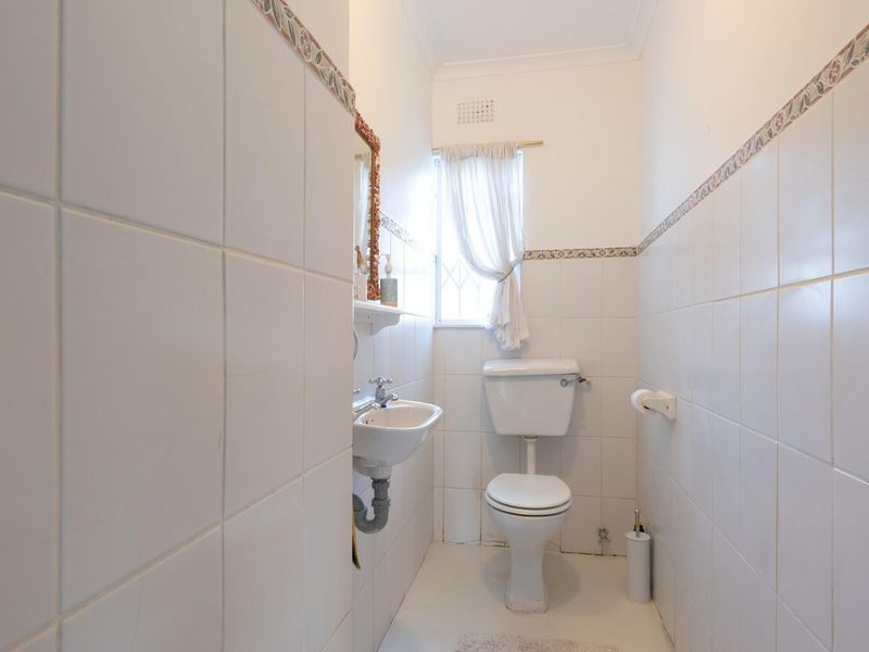 Three-Bedroom House To Let - Canwick - Somerset West - Photo 8