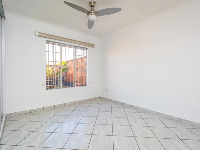 2 Bedroom 1 Bathroom 1 Garage Townhouse for Sale - Photo 8
