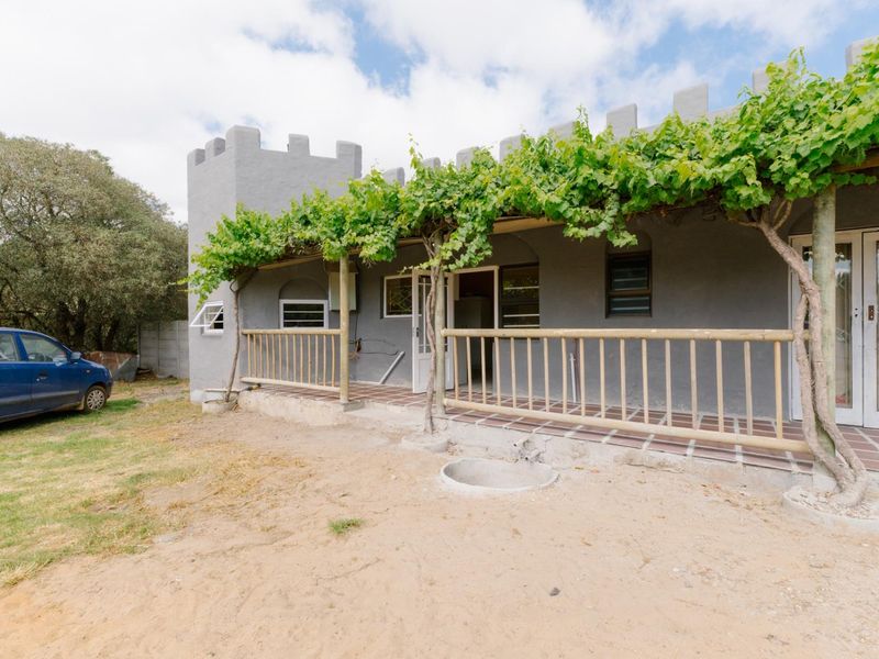Amazing 2-bedroom granny flat in a tranquil surrounding TO LET at R10,500/month in Joostenberg - Photo 1