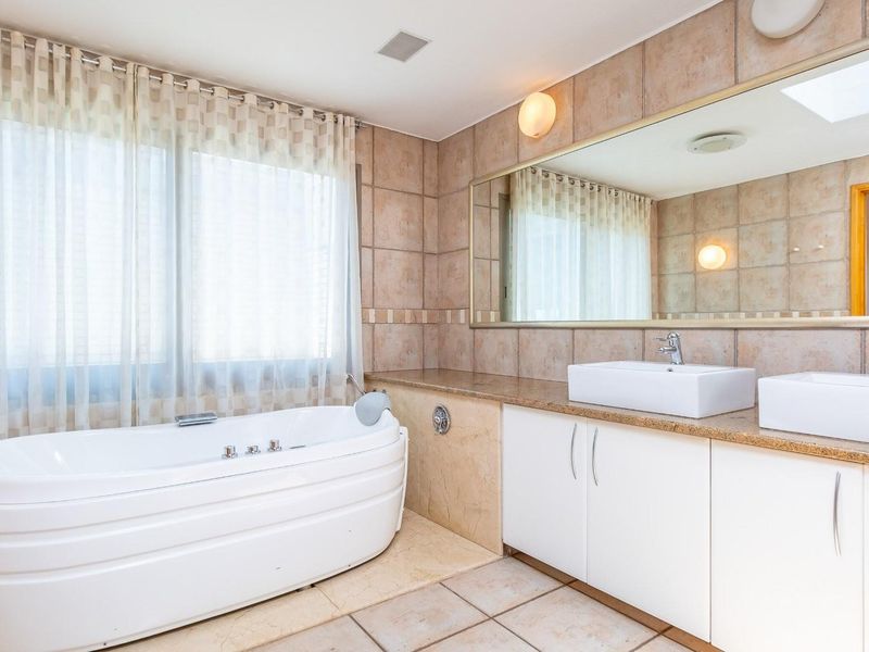 A Rare Architectural Icon | Dainfern Golf Estate - Photo 10