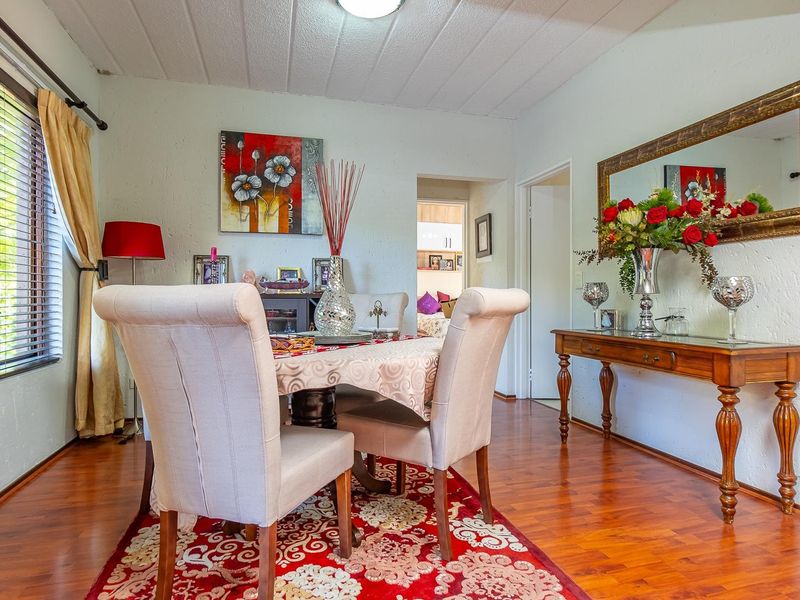 Charming Two-bedroom- Two-bathroom, Loft retreat - Photo 10