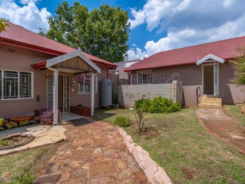 Prime Investment Opportunity in Observatory - Multi-House Property with Rental Potential - Photo 5