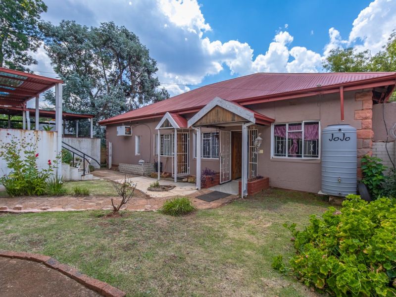 Prime Investment Opportunity in Observatory - Multi-House Property with Rental Potential - Photo 4