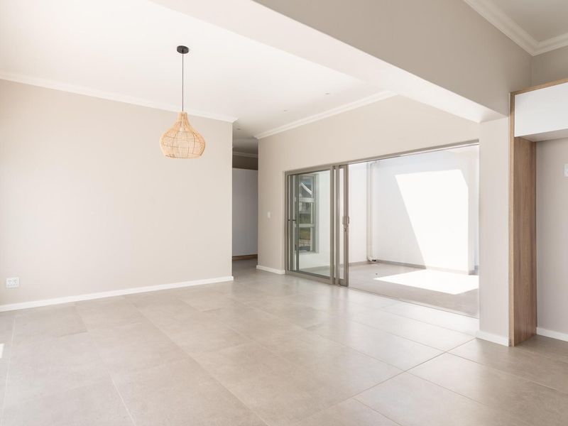 Modern Scandinavian Elegance in Chardon - Langebaan Country Estate - Photo 4