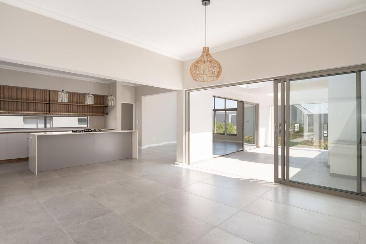 Modern Scandinavian Elegance in Chardon - Langebaan Country Estate - Photo 3