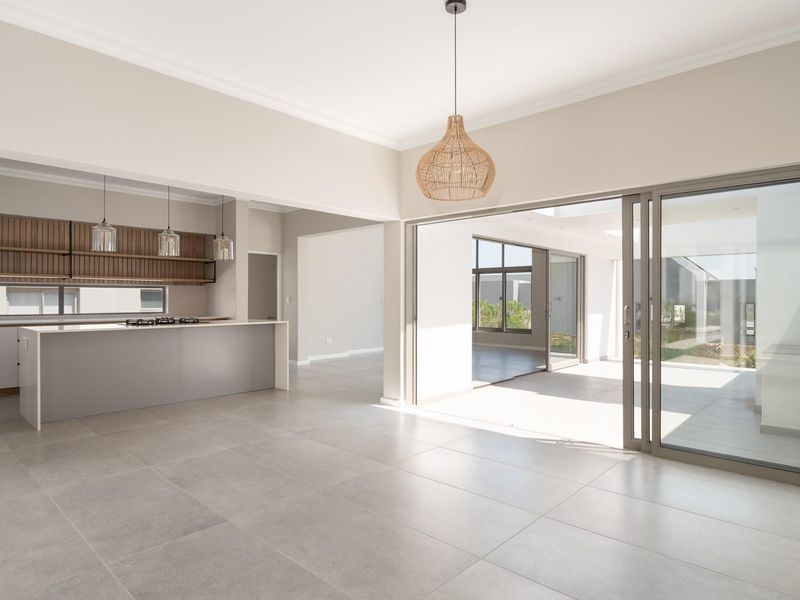 Modern Scandinavian Elegance in Chardon - Langebaan Country Estate - Photo 3