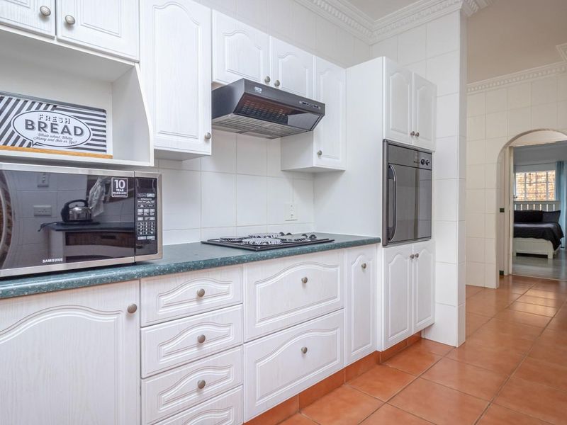 Low-Maintenance, Free-standing, Full Title Townhouse - Photo 7