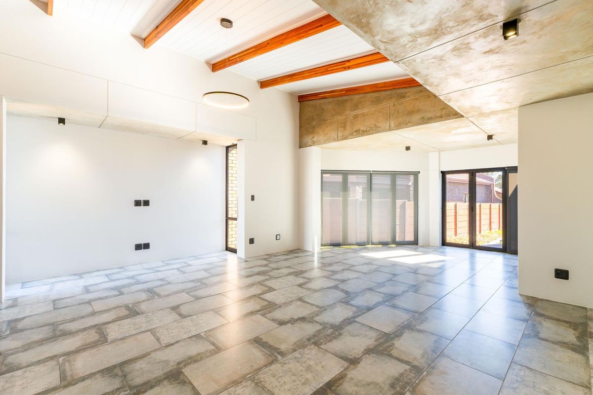 Brand new modern style home for sale in Riversdale Western Cape - Photo 5