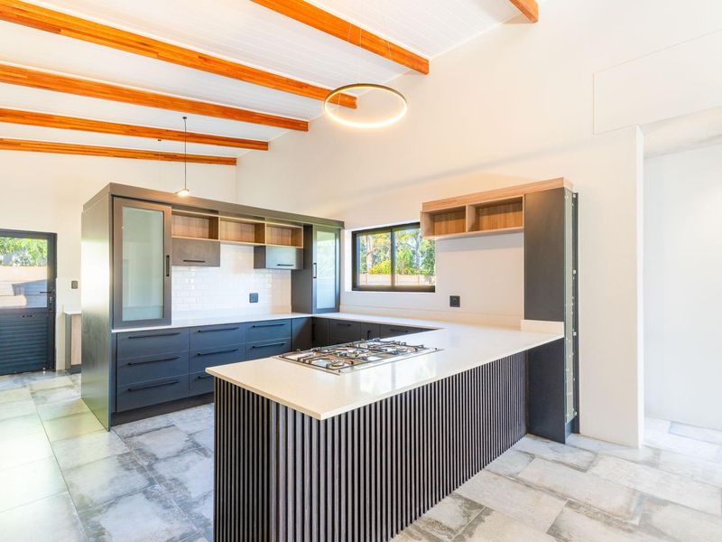 Brand new modern style home for sale in Riversdale Western Cape - Photo 4