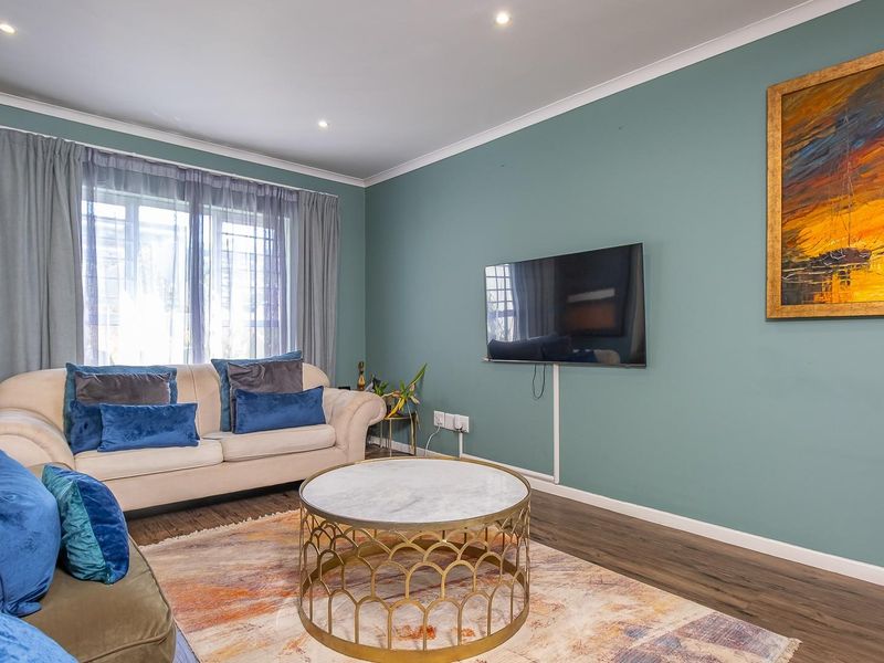 Stylish 3-Bedroom Double-Storey Townhouse | Habitat on Cowley - Photo 4