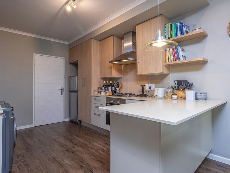 Stylish 3-Bedroom Double-Storey Townhouse | Habitat on Cowley - Photo 10